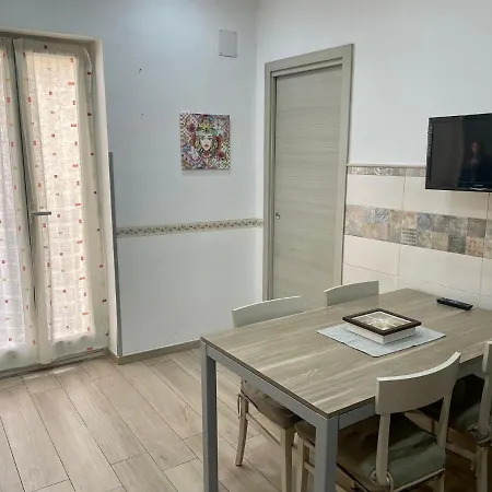 Maqueda For 4 Centre Ballaro Palermo