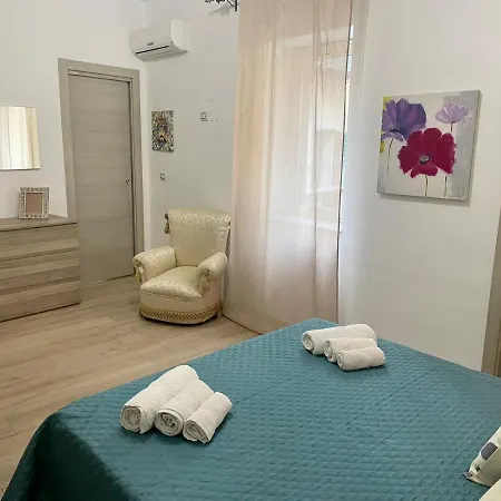 Apartment Maqueda For 4 Centre Ballaro Palermo