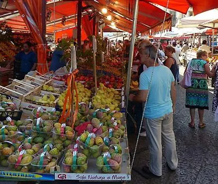 Maqueda For 4 Centre Ballaro Palermo